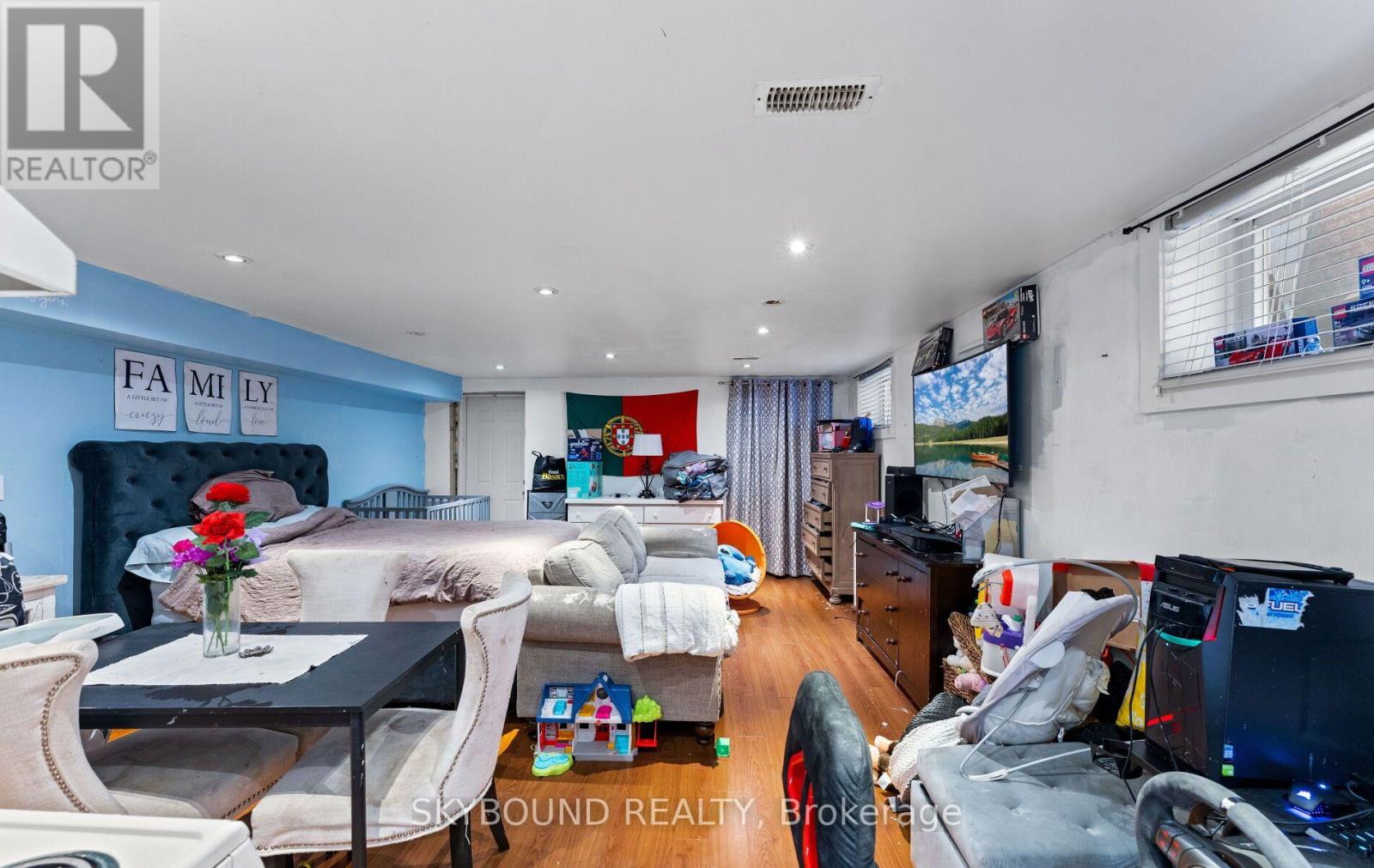 101 FORD STREET - 44