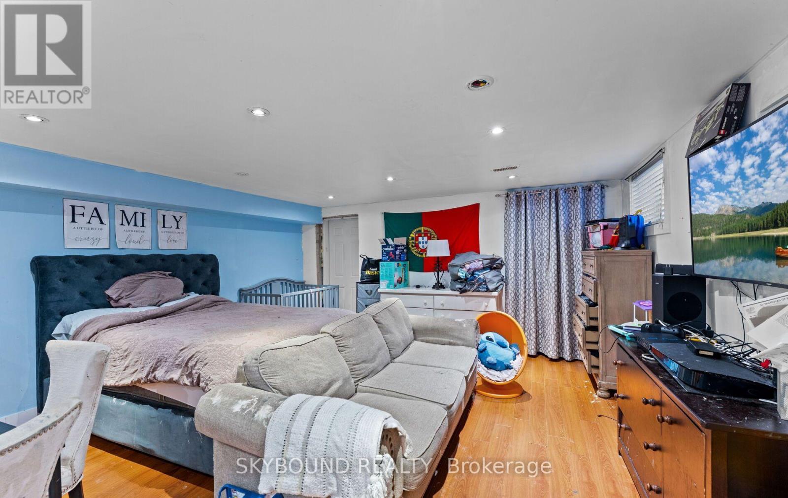 101 FORD STREET - 45