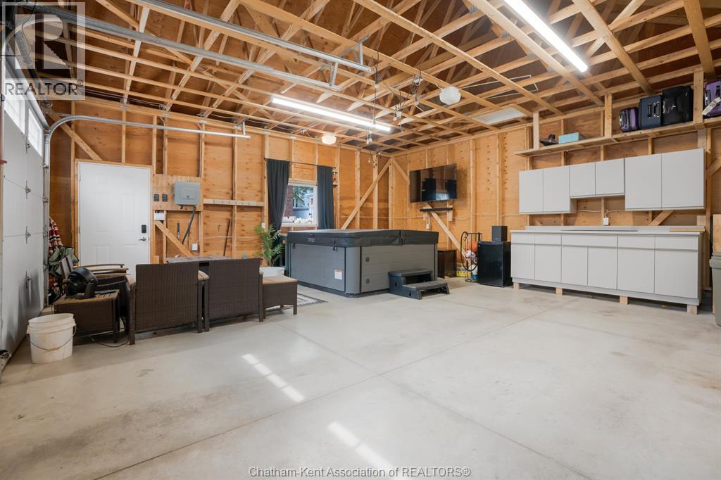 115 URSULINE AVENUE - Image 41