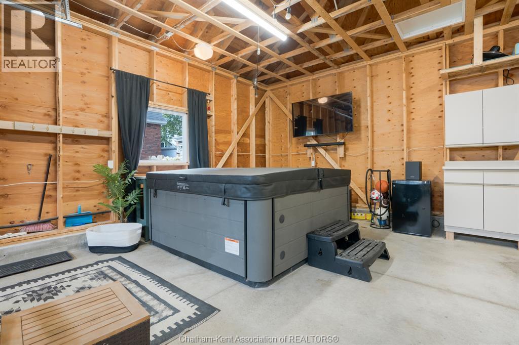 115 URSULINE AVENUE - Image 44