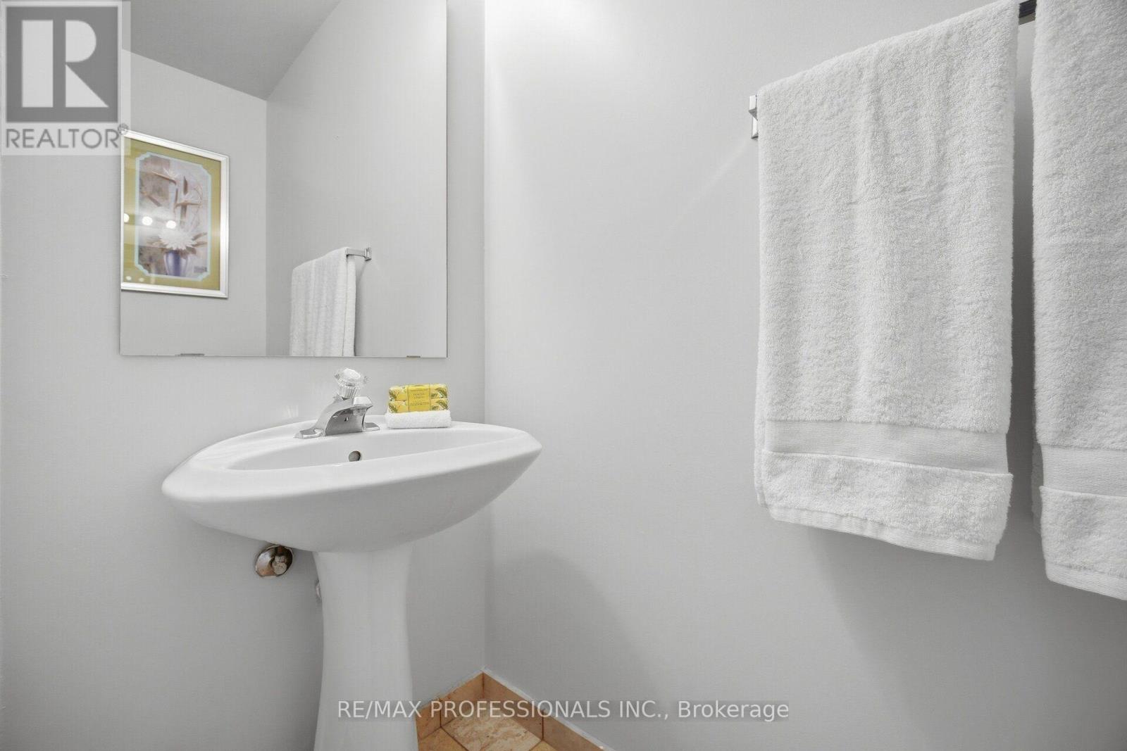 #140 3050 ORLEANS ROAD - 21