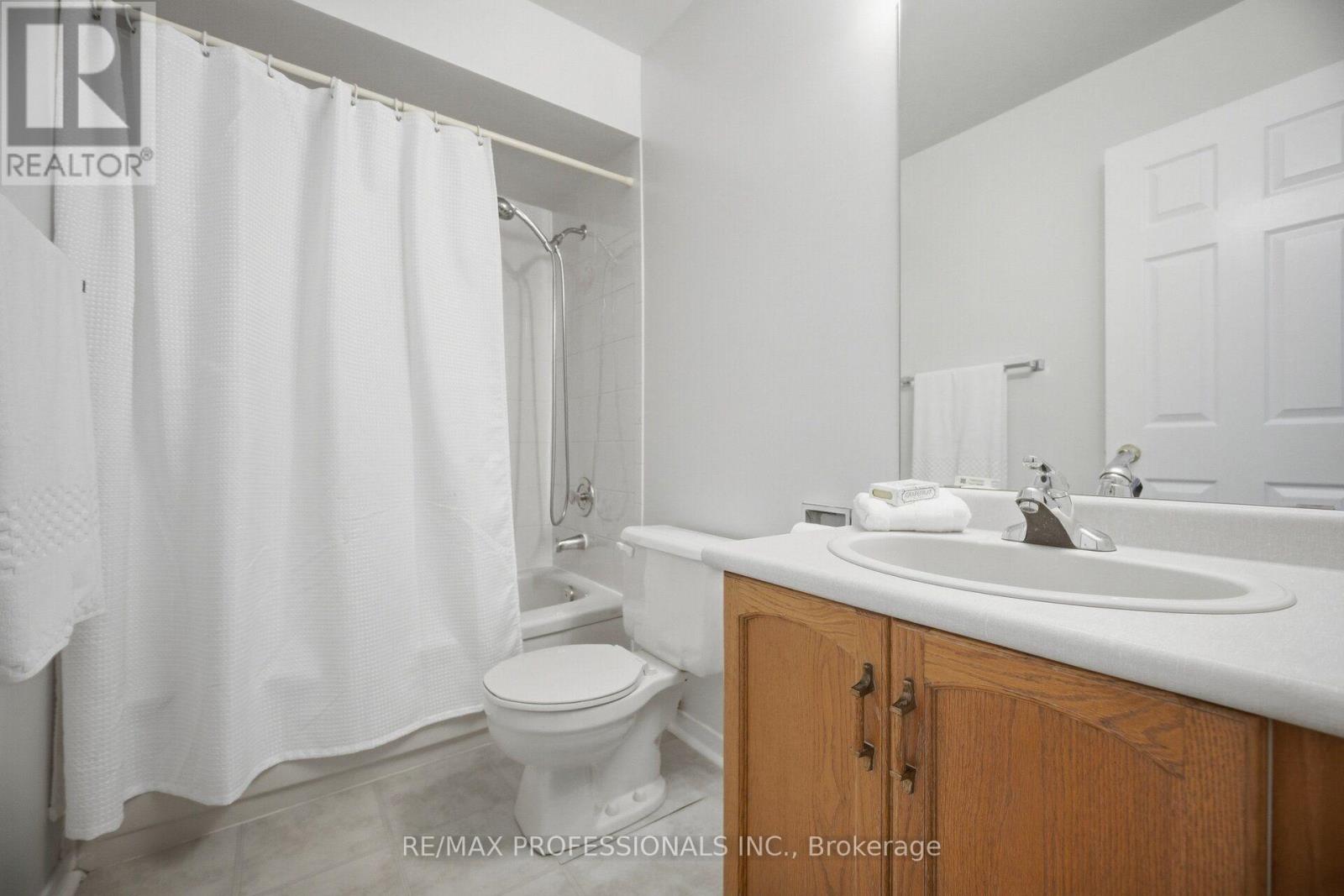 #140 3050 ORLEANS ROAD - 33