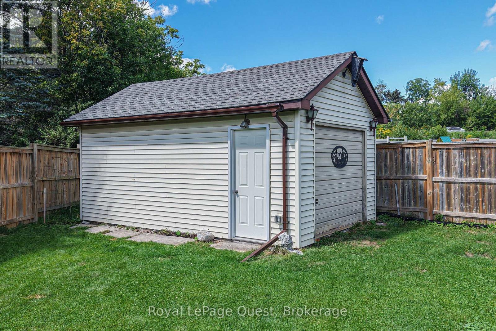 4 KEHOE COURT - 45