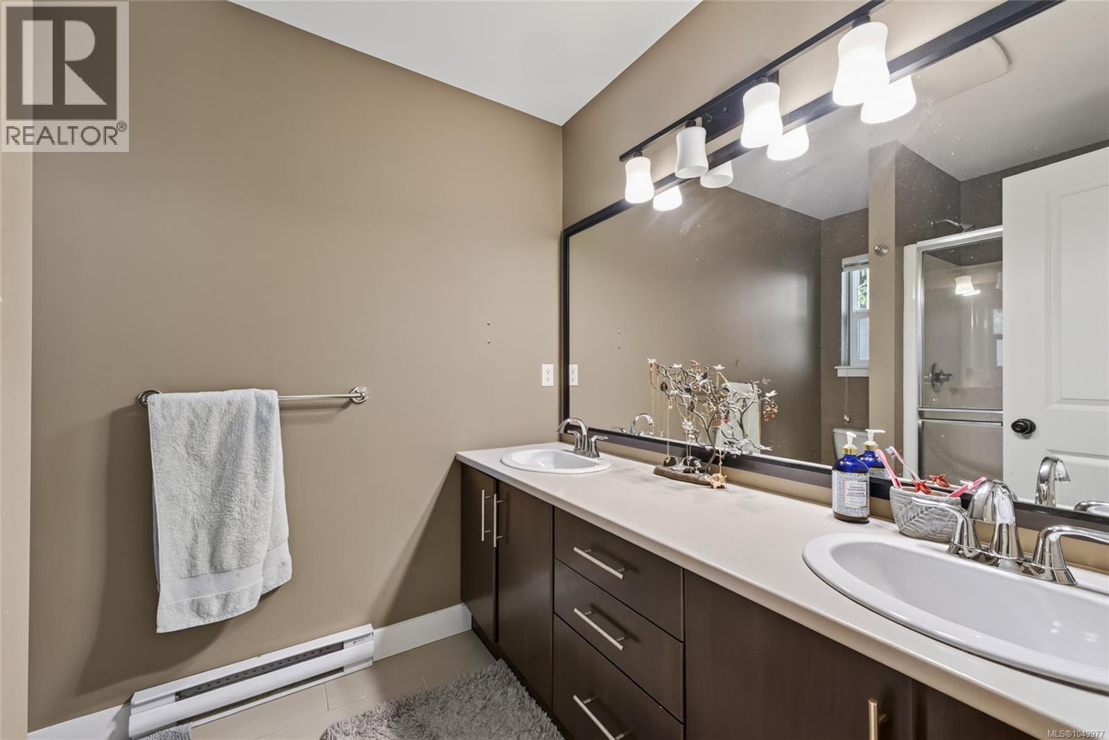 1195 Parkdale Creek Gdns - Image 25