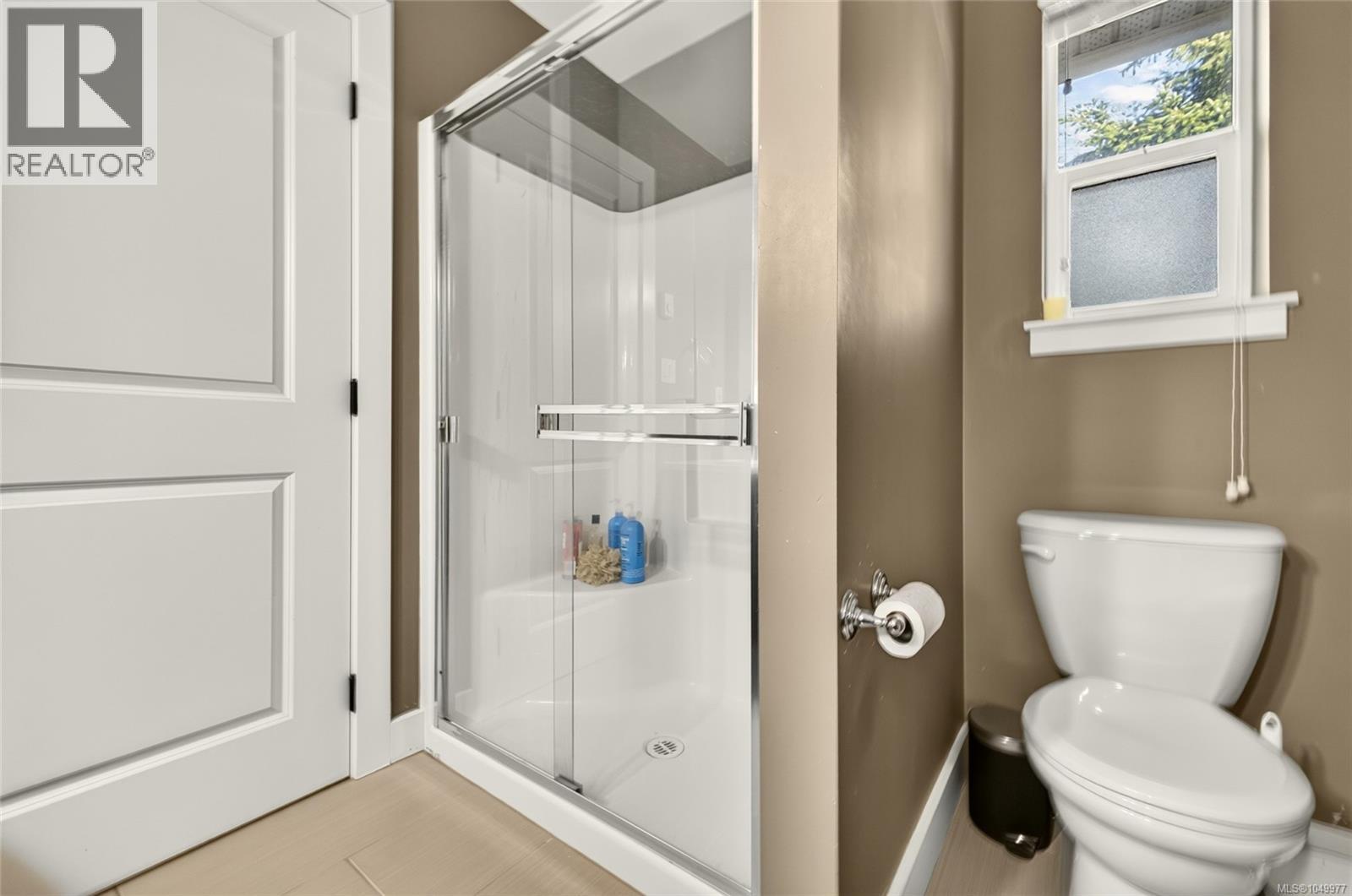 1195 Parkdale Creek Gdns - Image 26