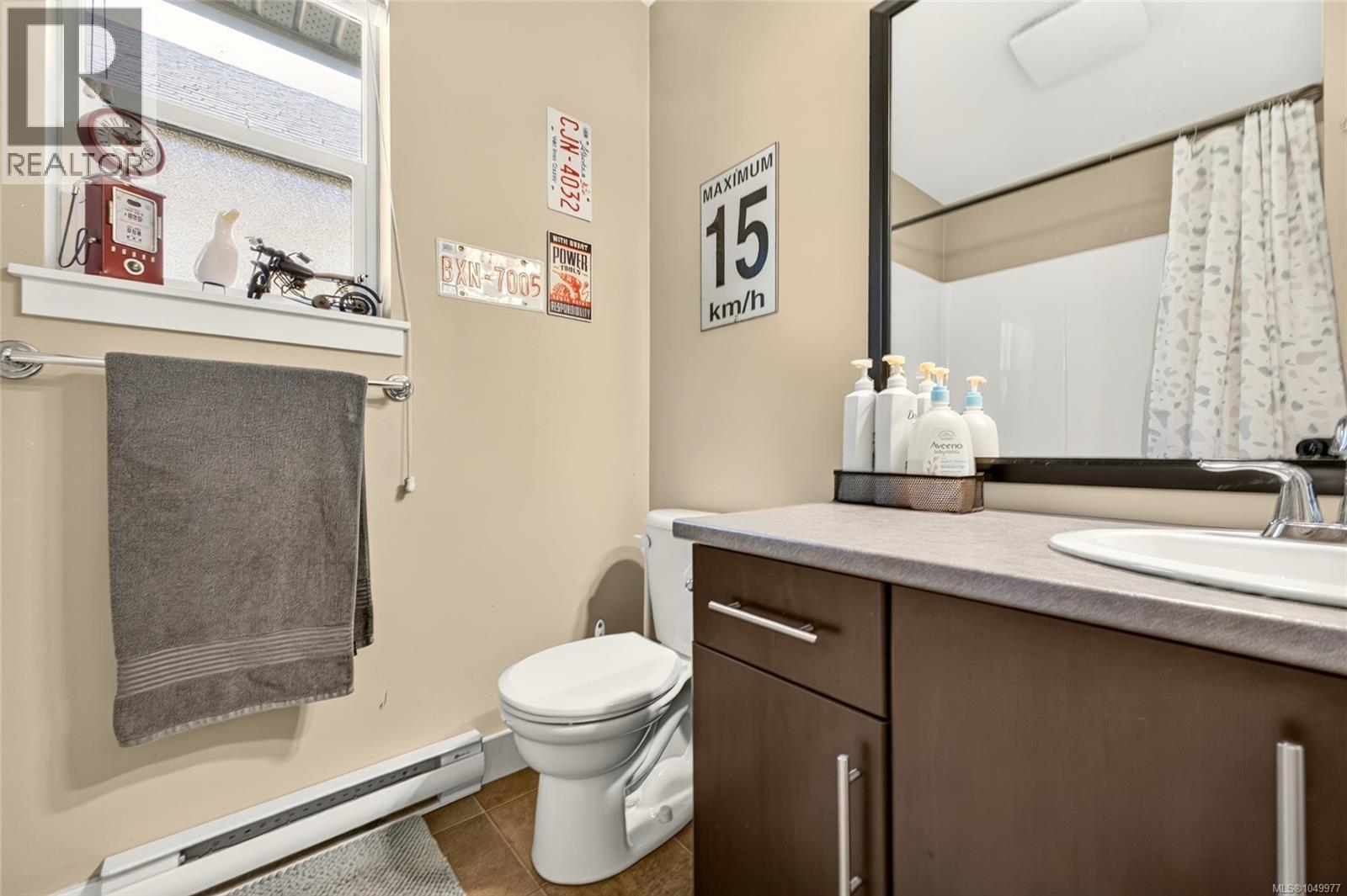 1195 Parkdale Creek Gdns - Image 32