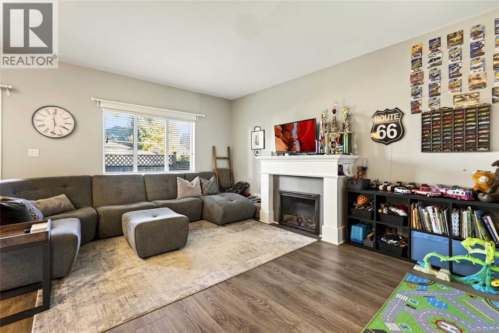 1195 Parkdale Creek Gdns - Image 7