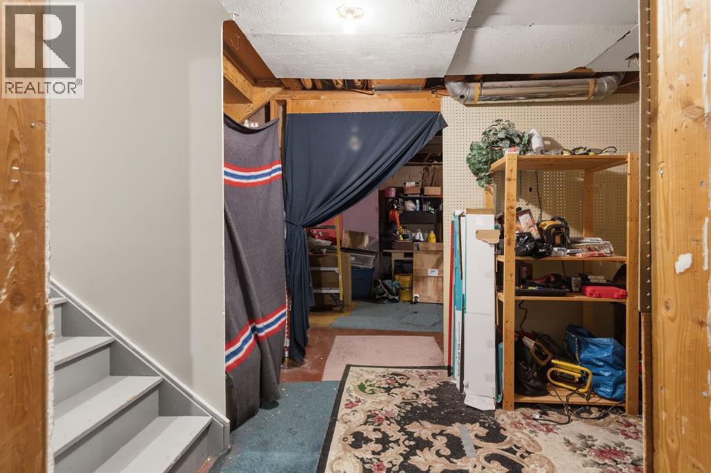3101 41 Street SW - 25