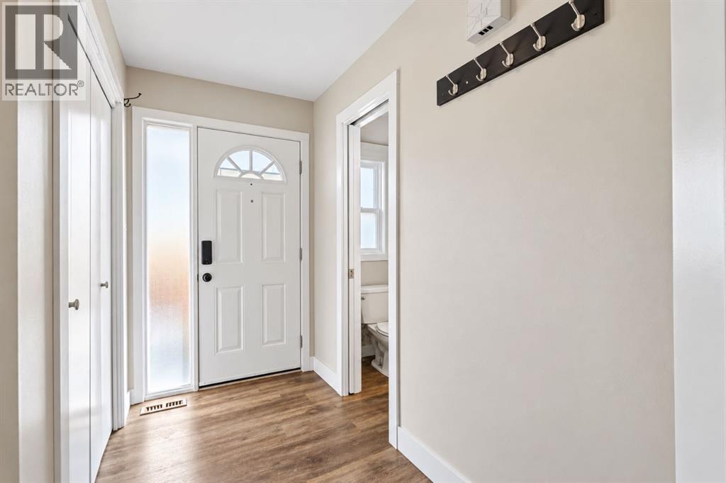 3101 41 Street SW - 7