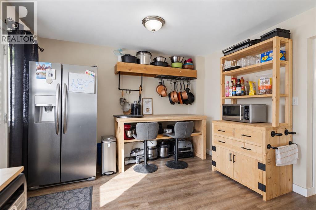 3103 41 Street SW - Image 9