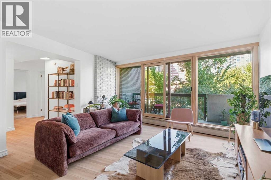 #203 323 13 Avenue SW - 1