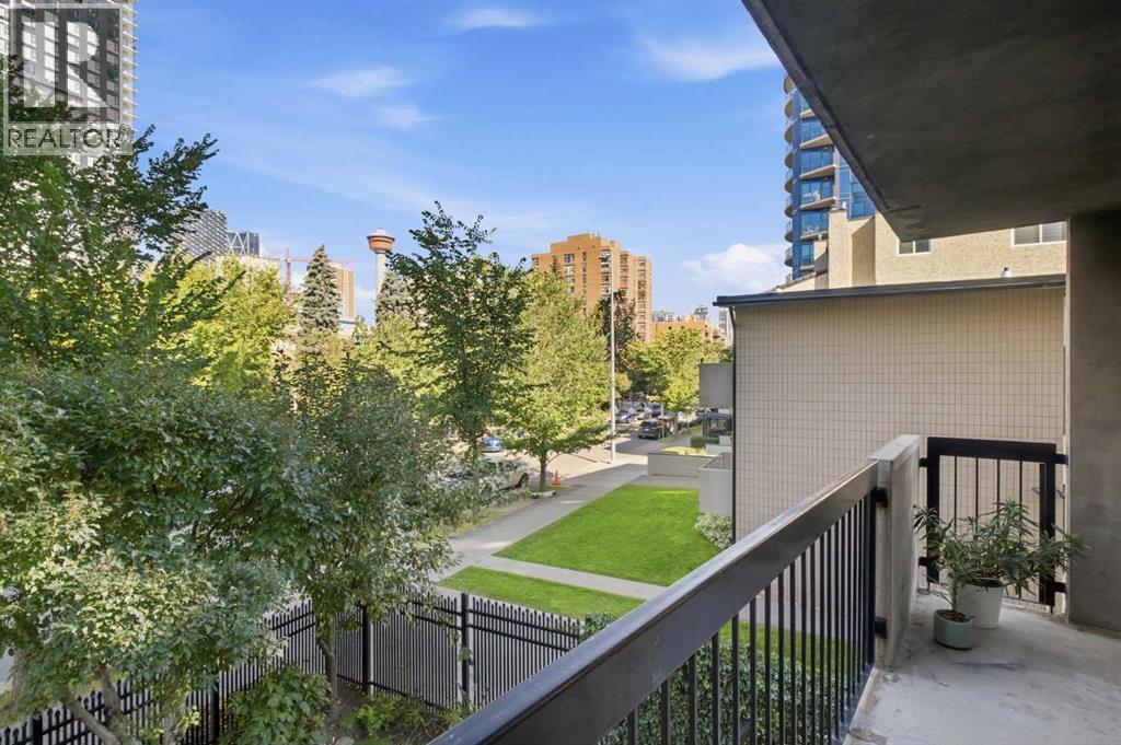 #203 323 13 Avenue SW - 37