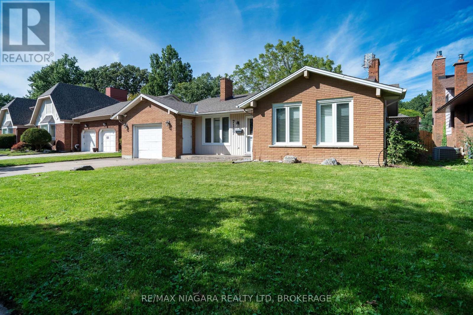 7107 WOODGATE STREET, Niagara Falls (Casey) — photo 2