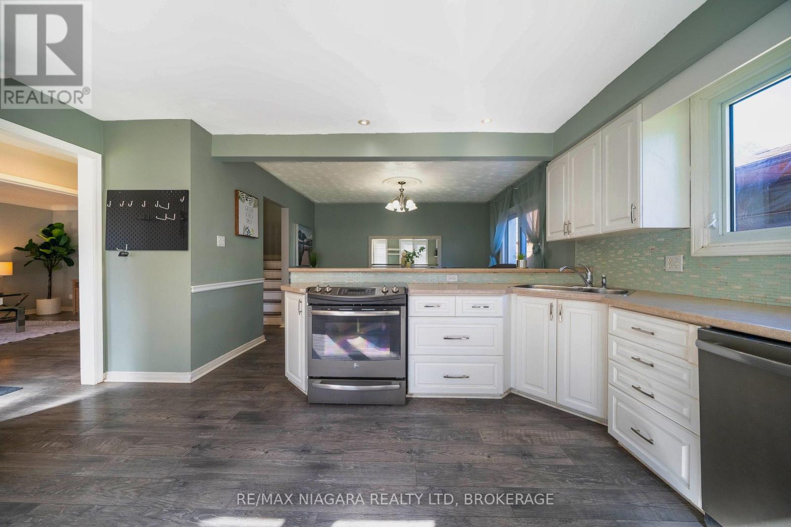 7107 WOODGATE STREET, Niagara Falls (Casey) — photo 8
