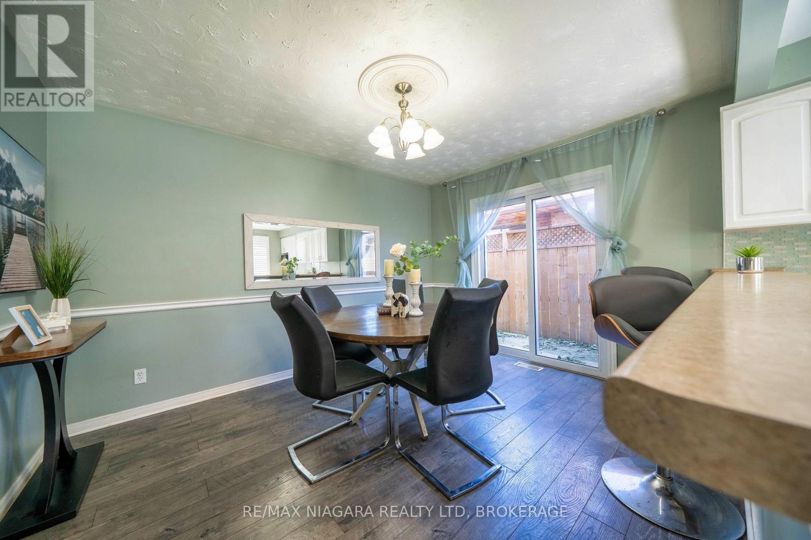 7107 WOODGATE STREET, Niagara Falls (Casey) — photo 9