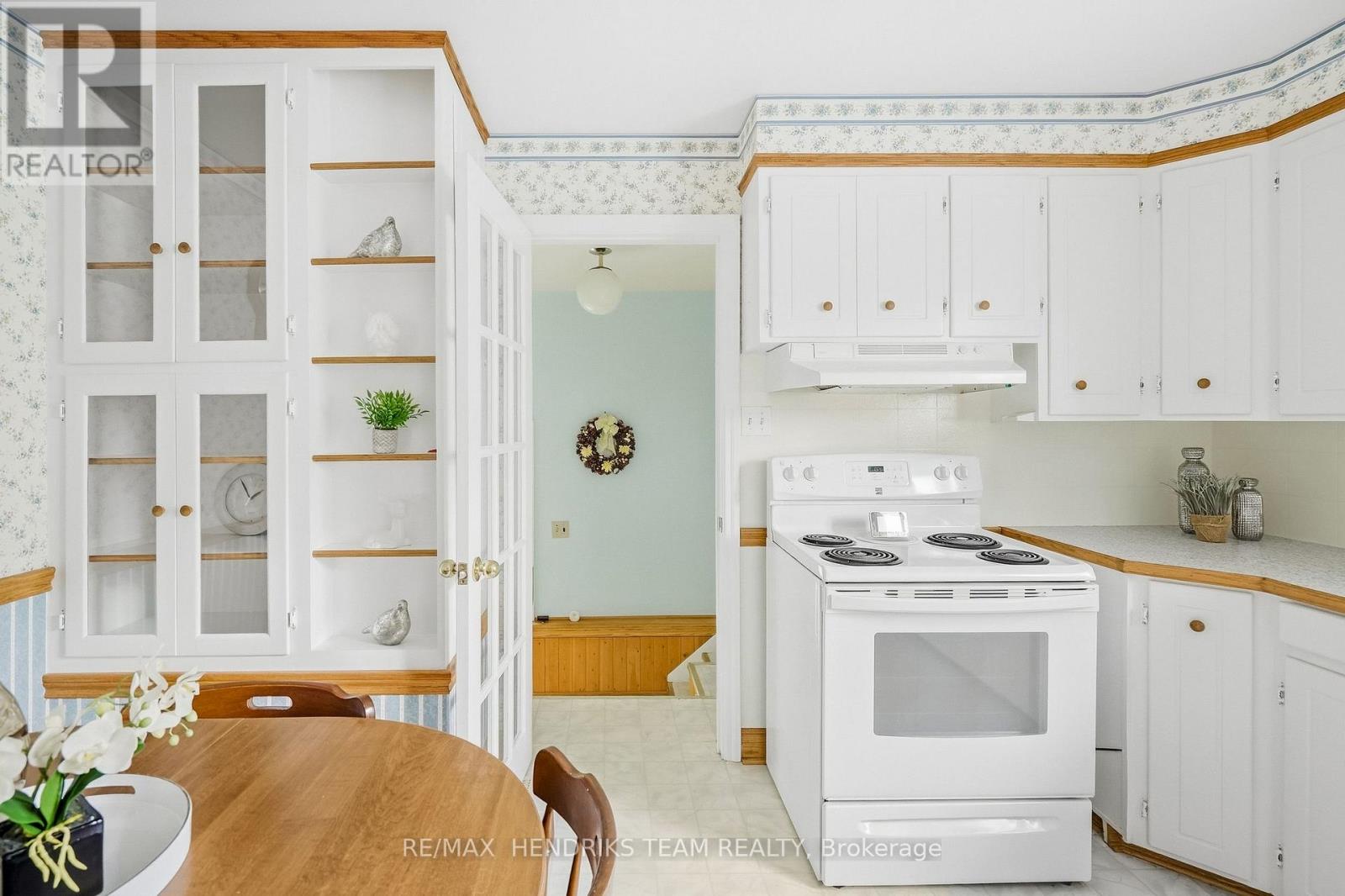 4503 LINCOLN AVENUE, Lincoln (Beamsville) — photo 10