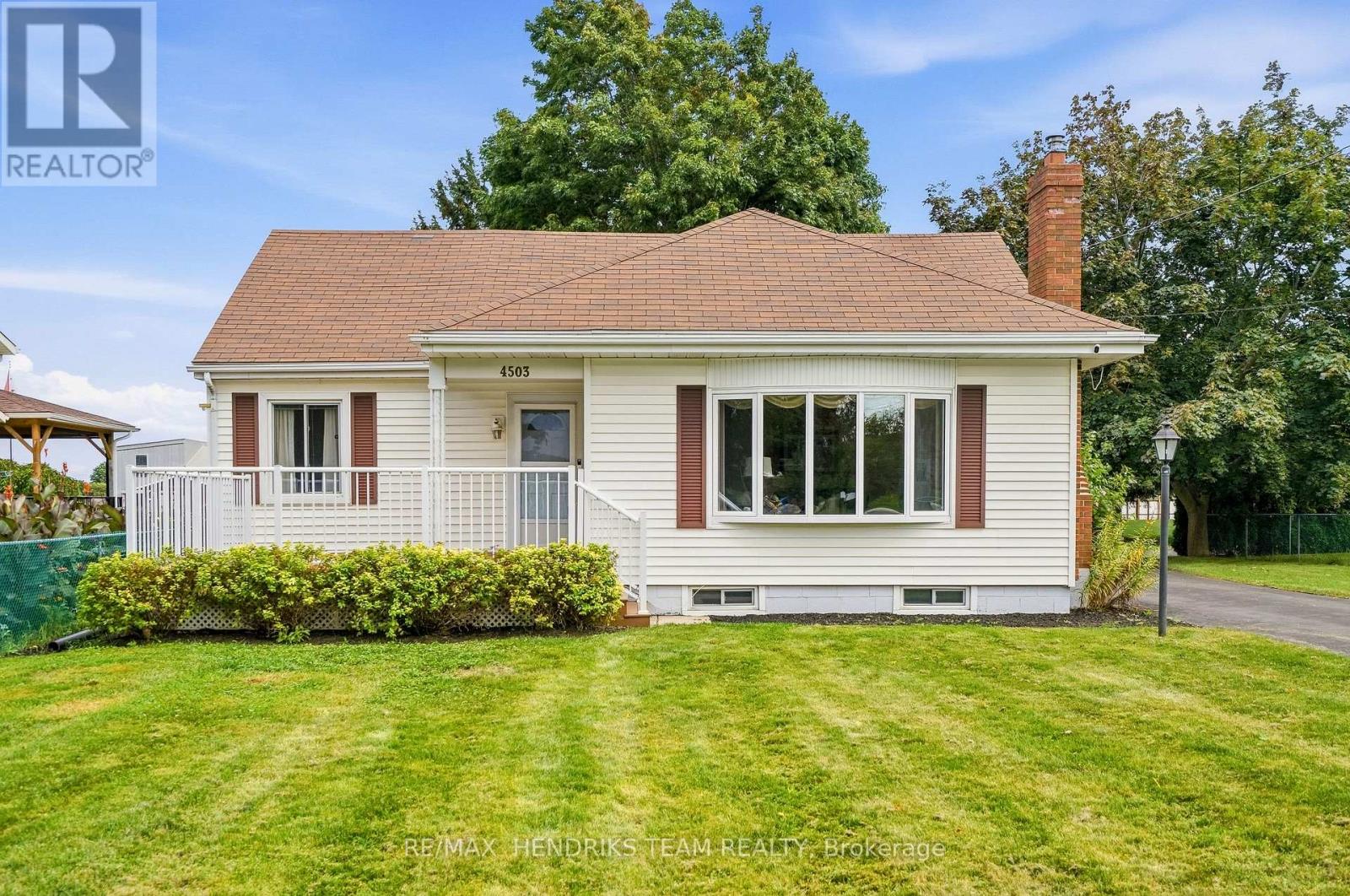 4503 LINCOLN AVENUE, Lincoln (Beamsville) — photo 2