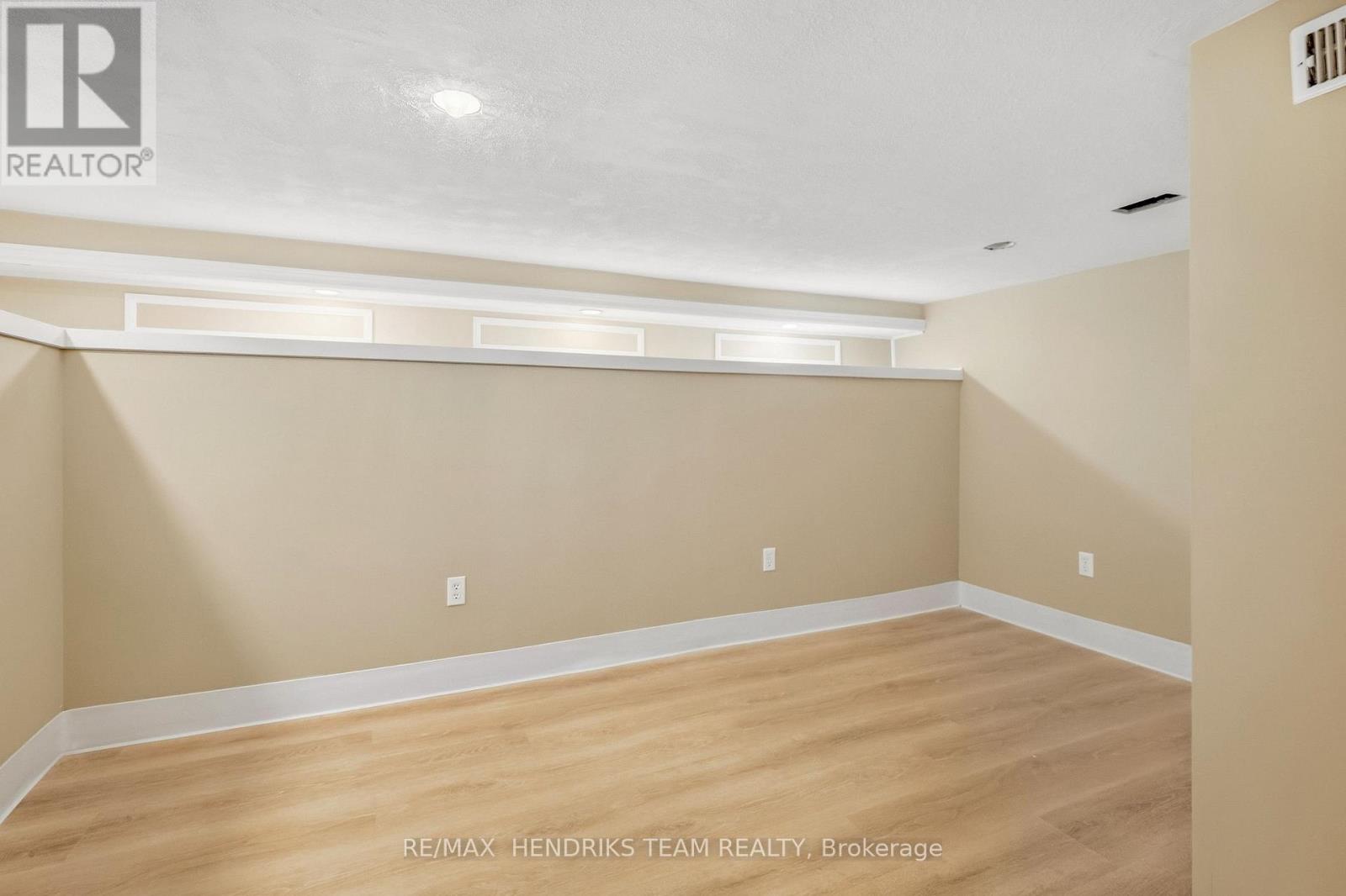 4503 LINCOLN AVENUE - Image 27