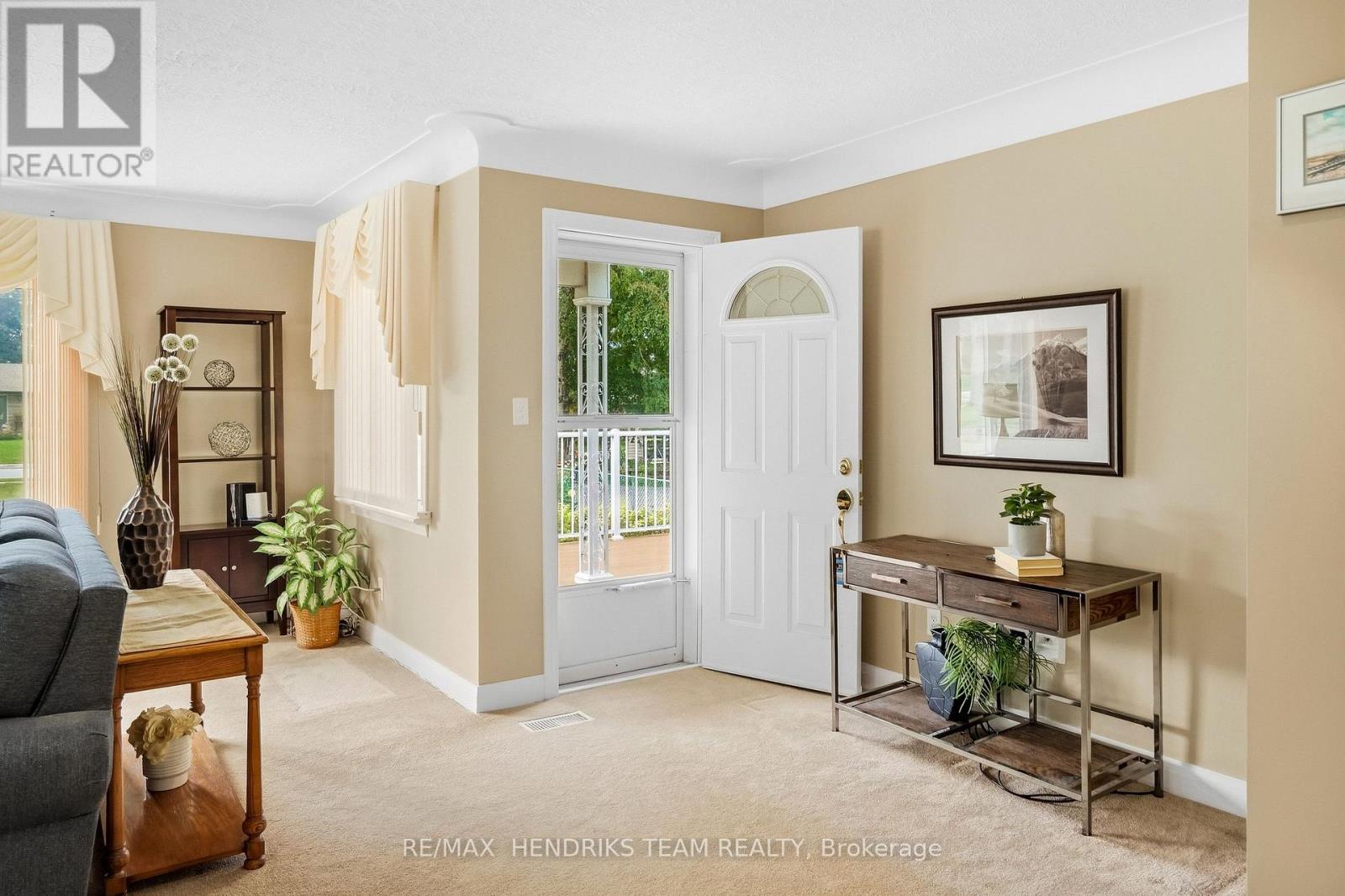 4503 LINCOLN AVENUE, Lincoln (Beamsville) — photo 4