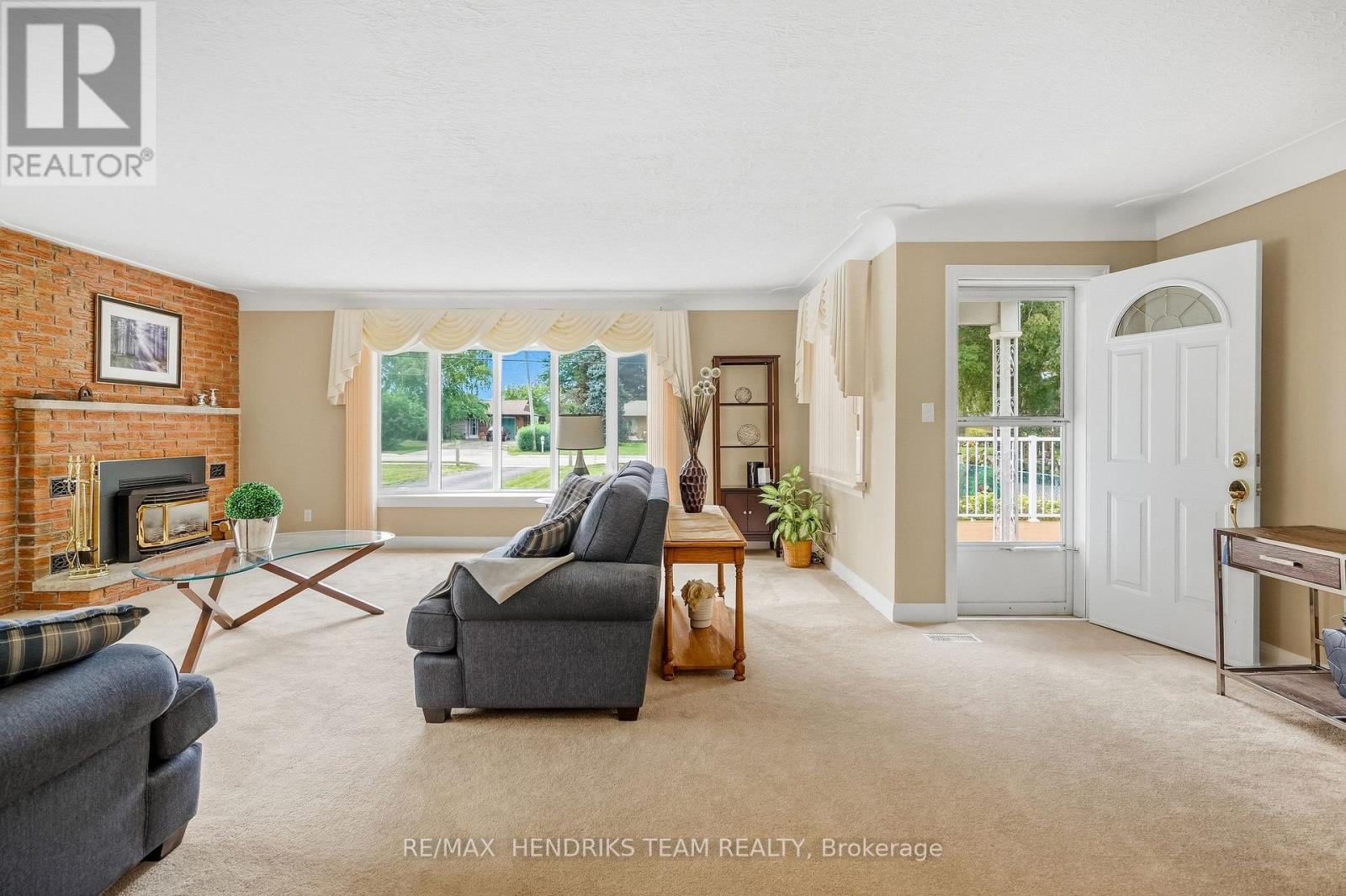 4503 LINCOLN AVENUE, Lincoln (Beamsville) — photo 5