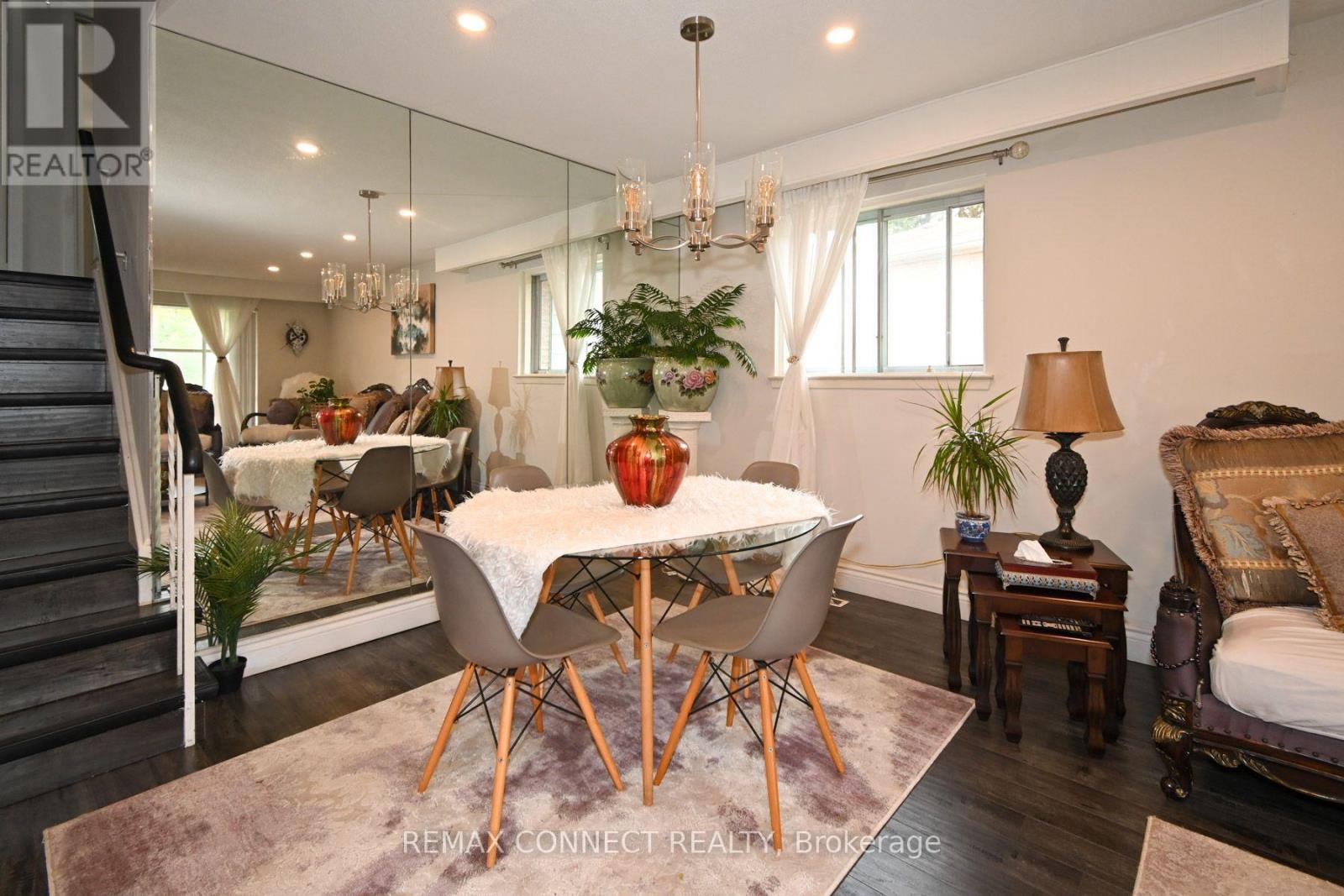 24 LALTON PLACE - 8