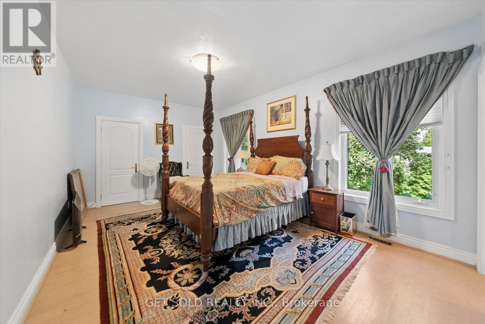 46 WIMPOLE DRIVE - 27