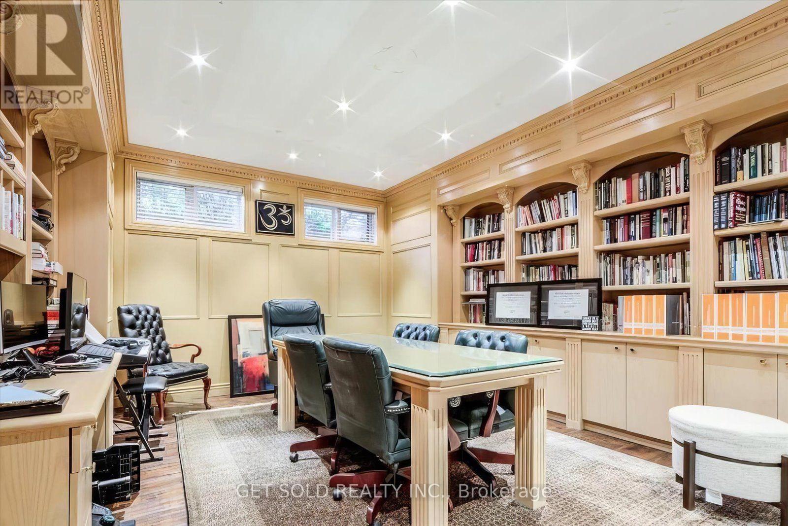 46 WIMPOLE DRIVE - 38