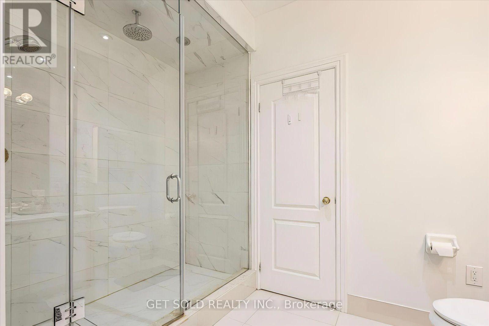 46 WIMPOLE DRIVE - 39