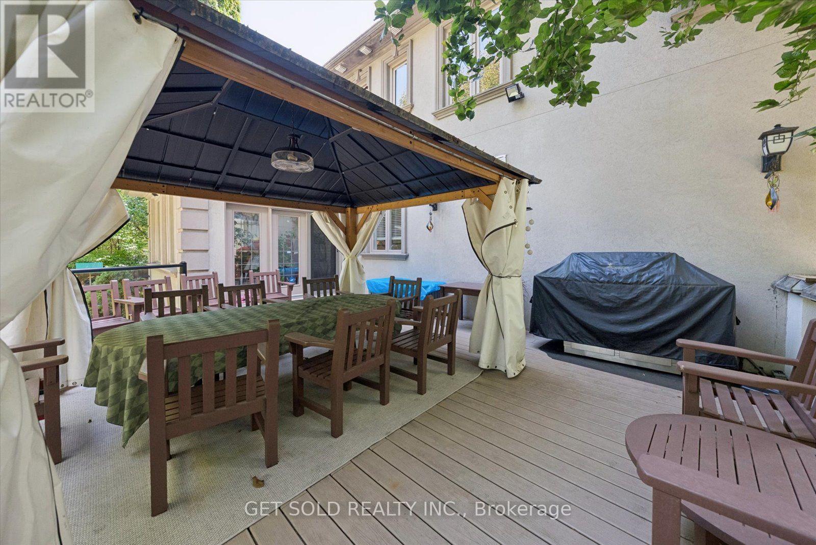 46 WIMPOLE DRIVE - 41