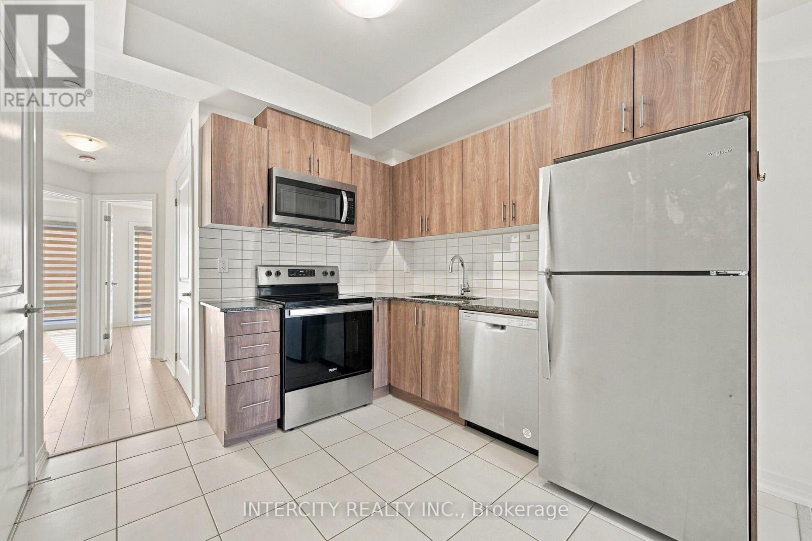 4 - 235 MCLEVIN AVENUE, Toronto (Malvern) — photo 10