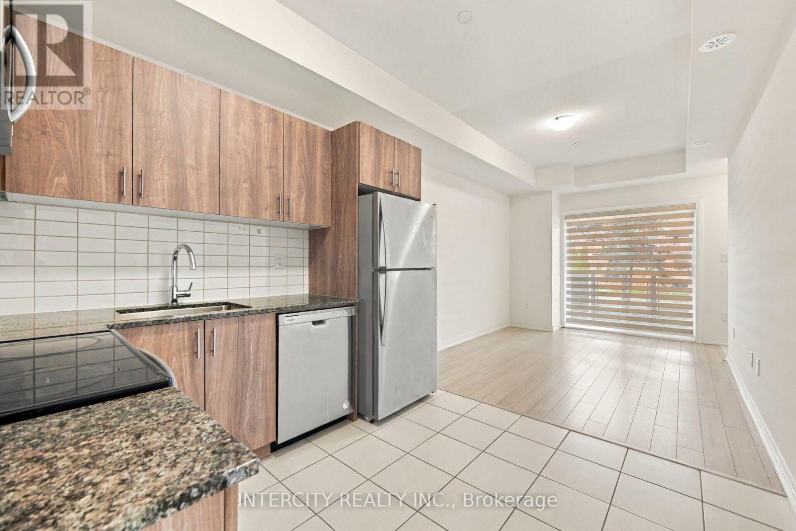 4 - 235 MCLEVIN AVENUE, Toronto (Malvern) — photo 12