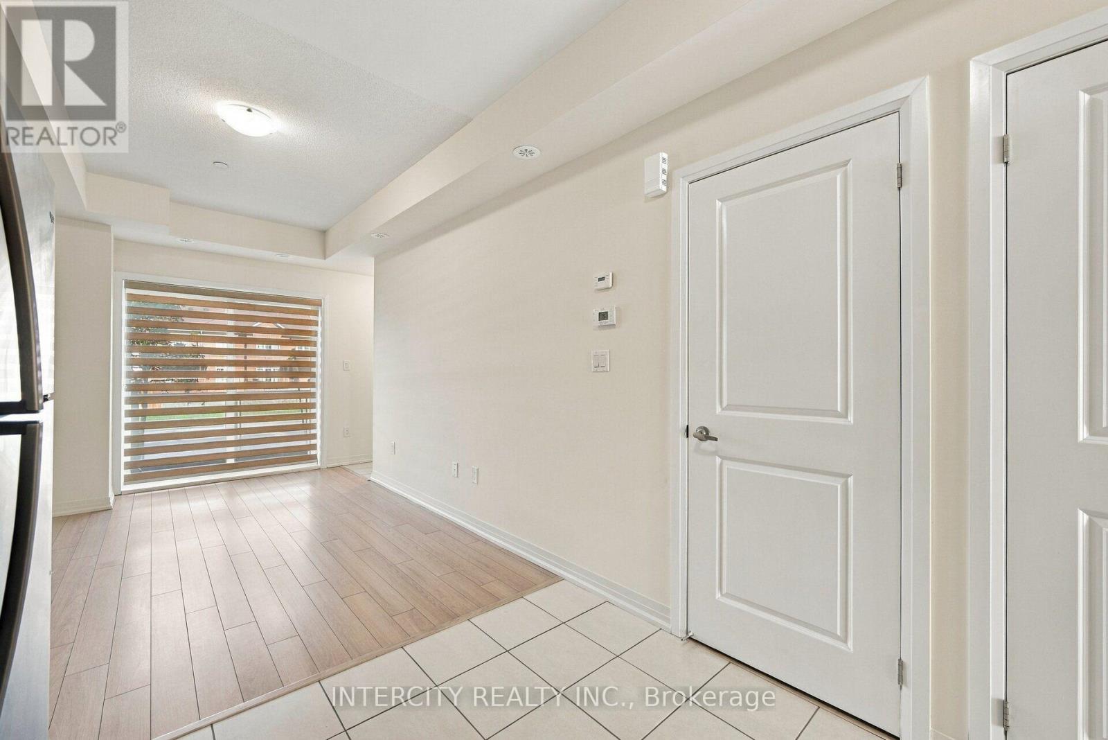 #4 235 MCLEVIN AVENUE - 14