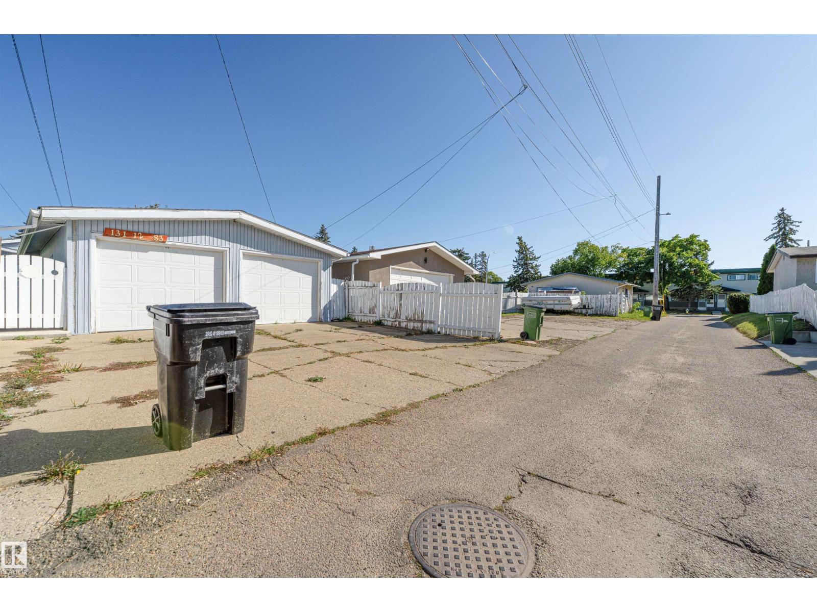13112 83 ST NW - 47