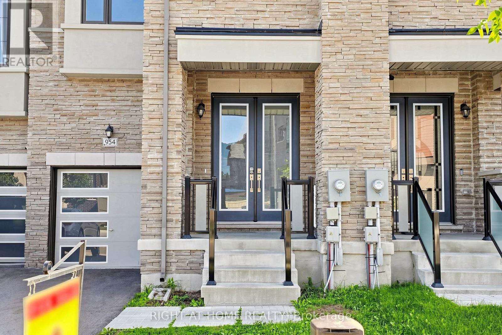 954 ISAAC PHILLIPS WAY, Newmarket (Summerhill Estates) — photo 3