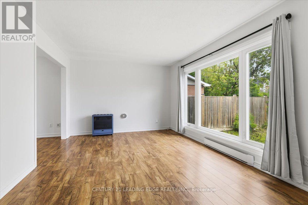 300 ANNSHEILA DRIVE, Georgina (Keswick South) — photo 8