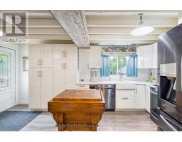 Kitchen - 172 Albin Road, Tay, ON L0K2C0 Photo 7