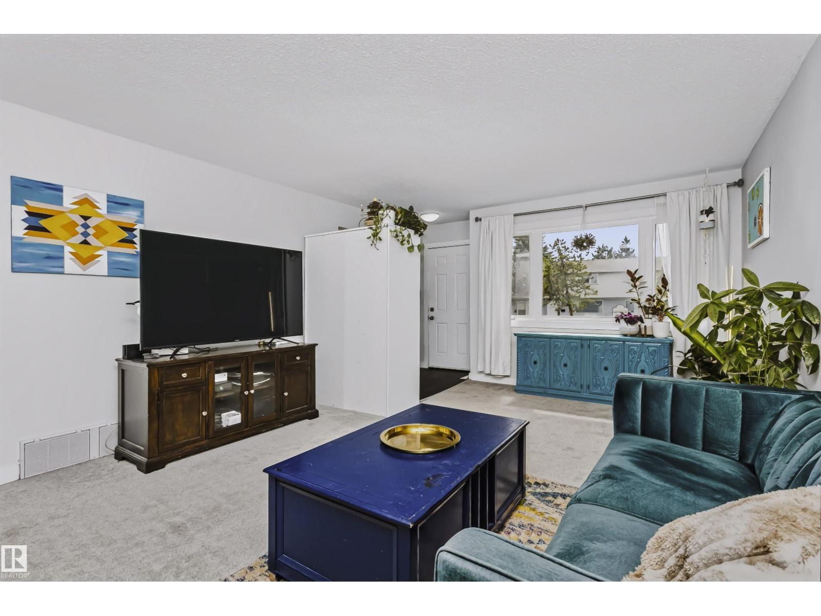 11624 152 AV NW - 4