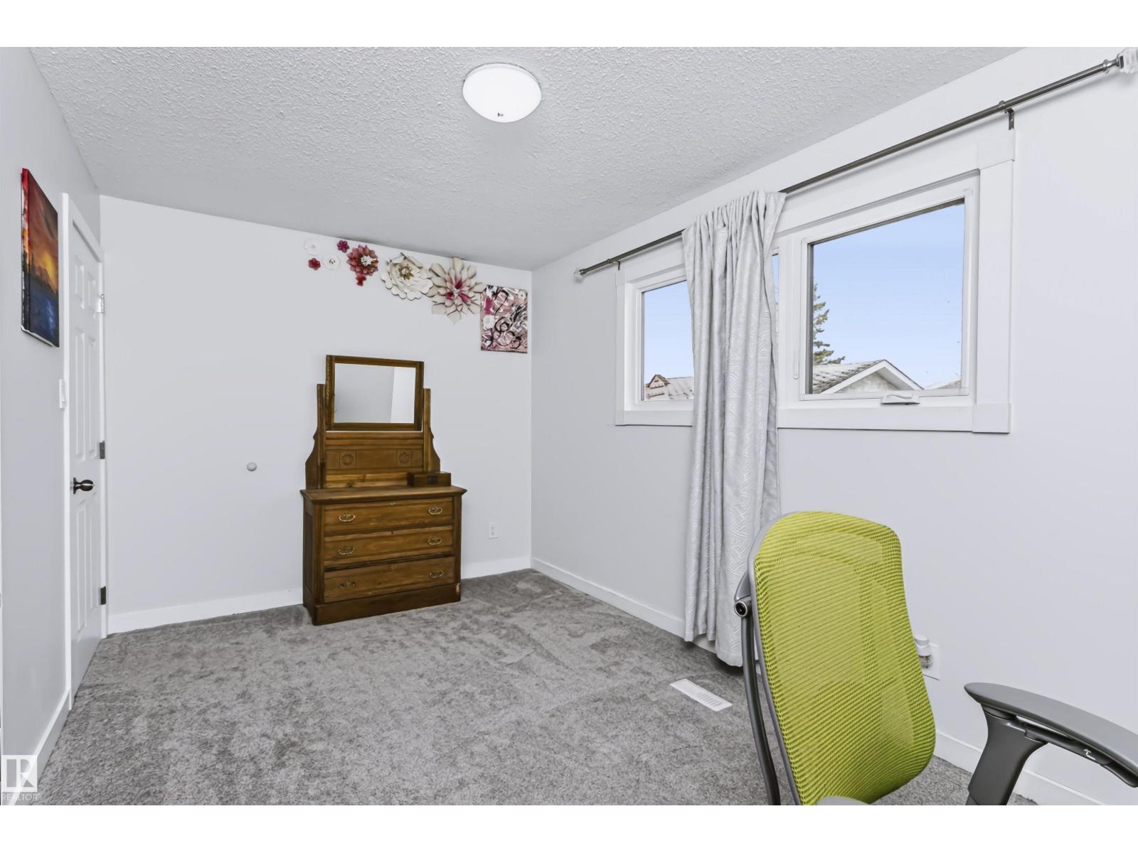 11624 152 AV NW - 25