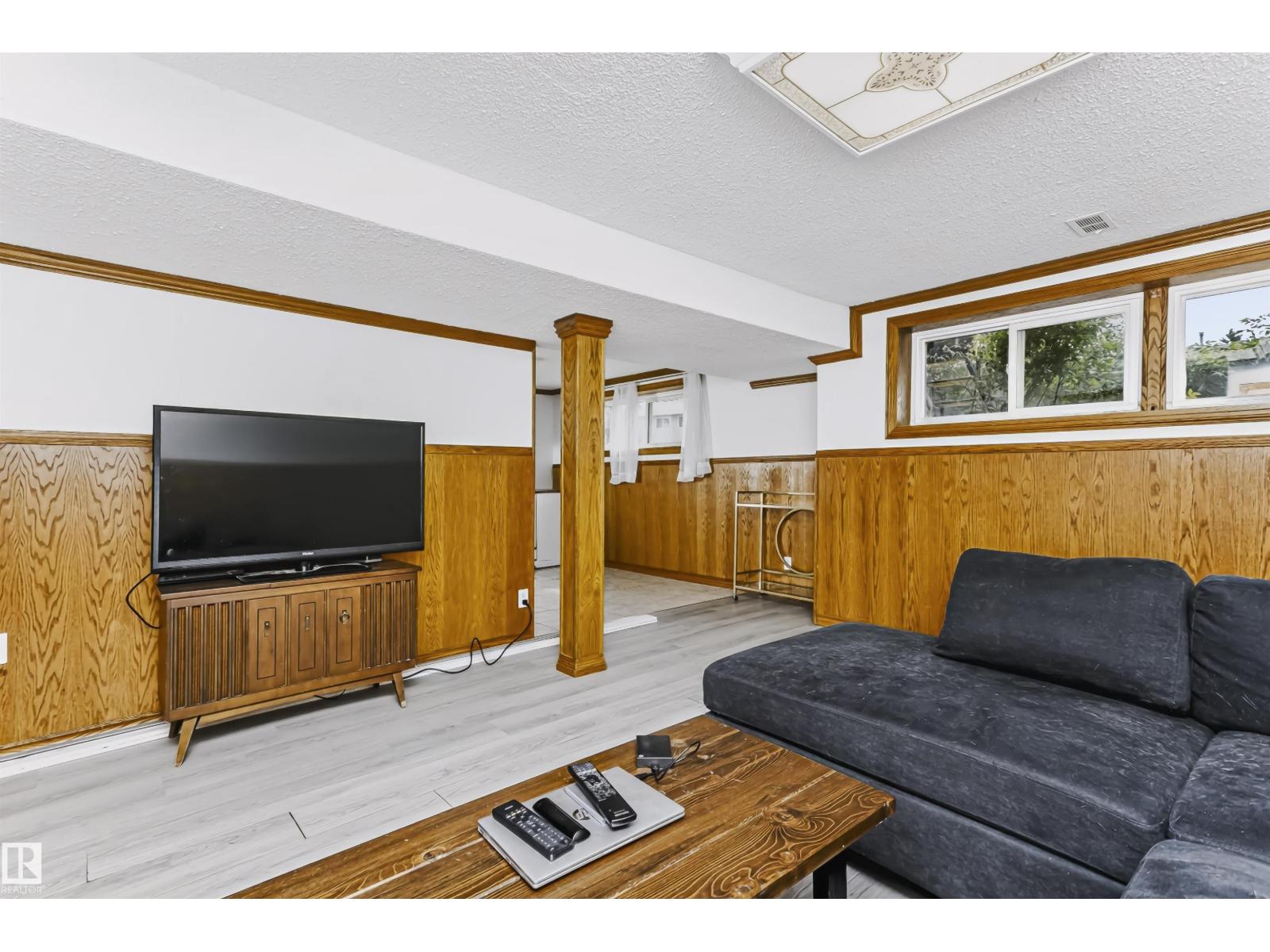 11624 152 AV NW - 31