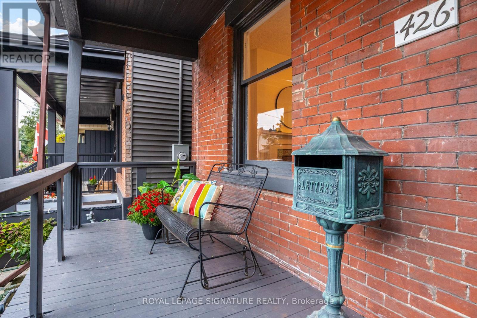 426 DELAWARE AVENUE N, Toronto (Dovercourt-Wallace Emerson-Junction) — photo 2