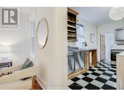 Bathroom - 426 Delaware Avenue N, Toronto, ON M6H2T9 Photo 13
