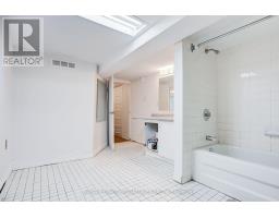426 Delaware Avenue N, Toronto, ON M6H2T9 Photo 43