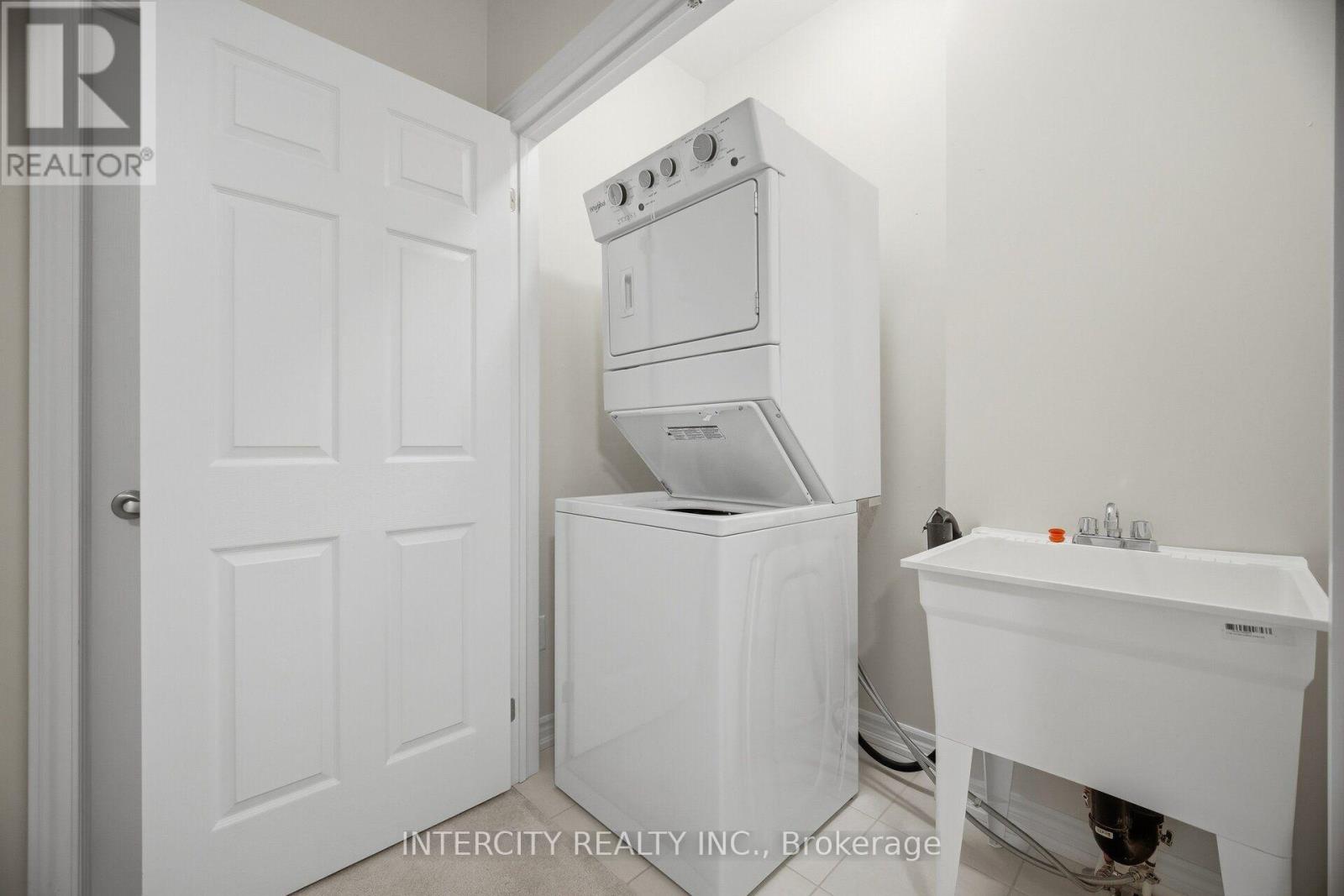 1378 National Common, Burlington, ON photo 42