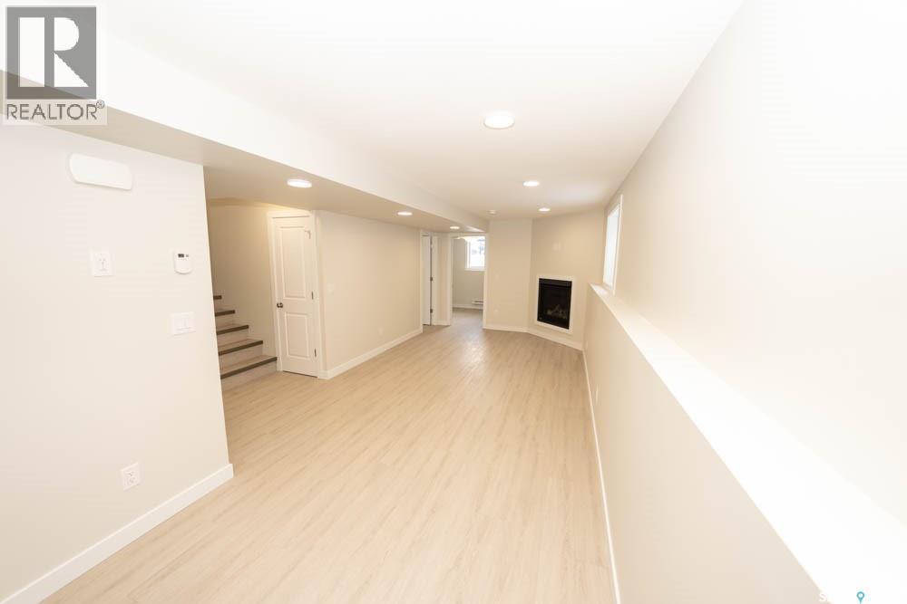 598 Yuel CRESCENT - 37