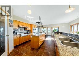 5pc Bathroom - 386109 128 Street W, Rural Foothills County, AB T1S6E1 Photo 11