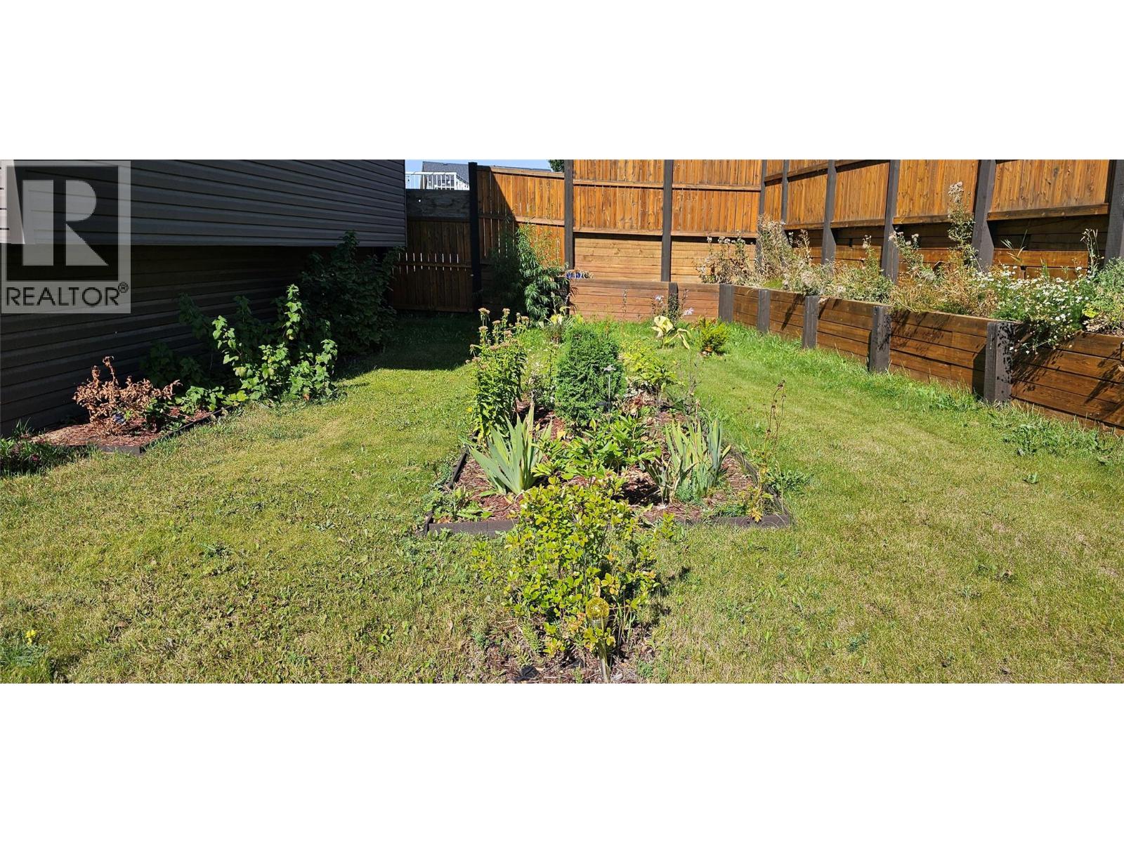 8416 18A Street - Image 10