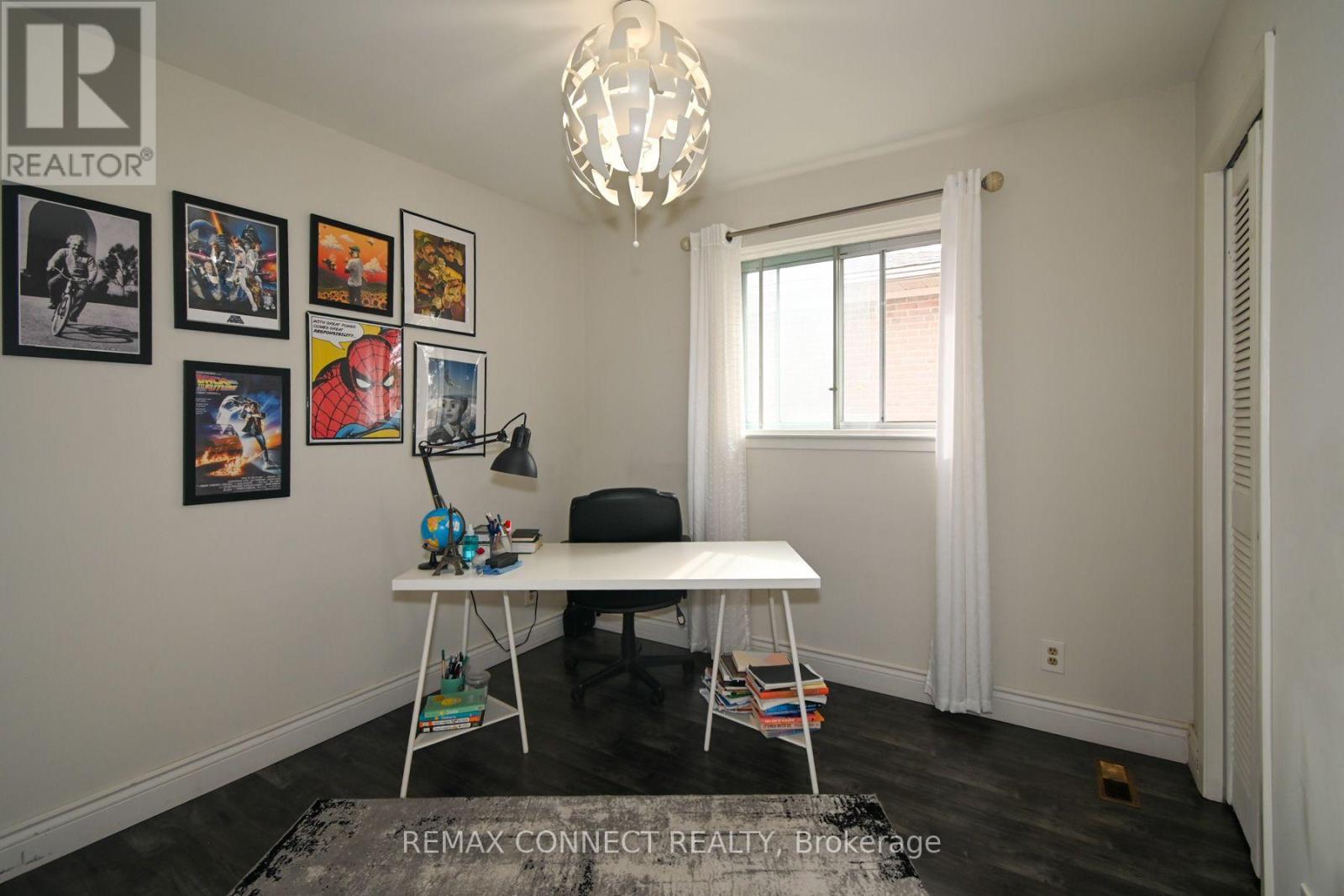 24 LALTON PLACE - 26