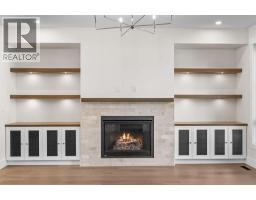 2pc Bathroom - 1512 20a Street Nw, Calgary, AB T2N2L5 Photo 6