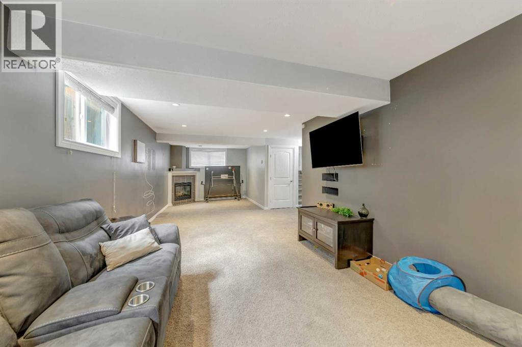 2013 46 Avenue - Image 21
