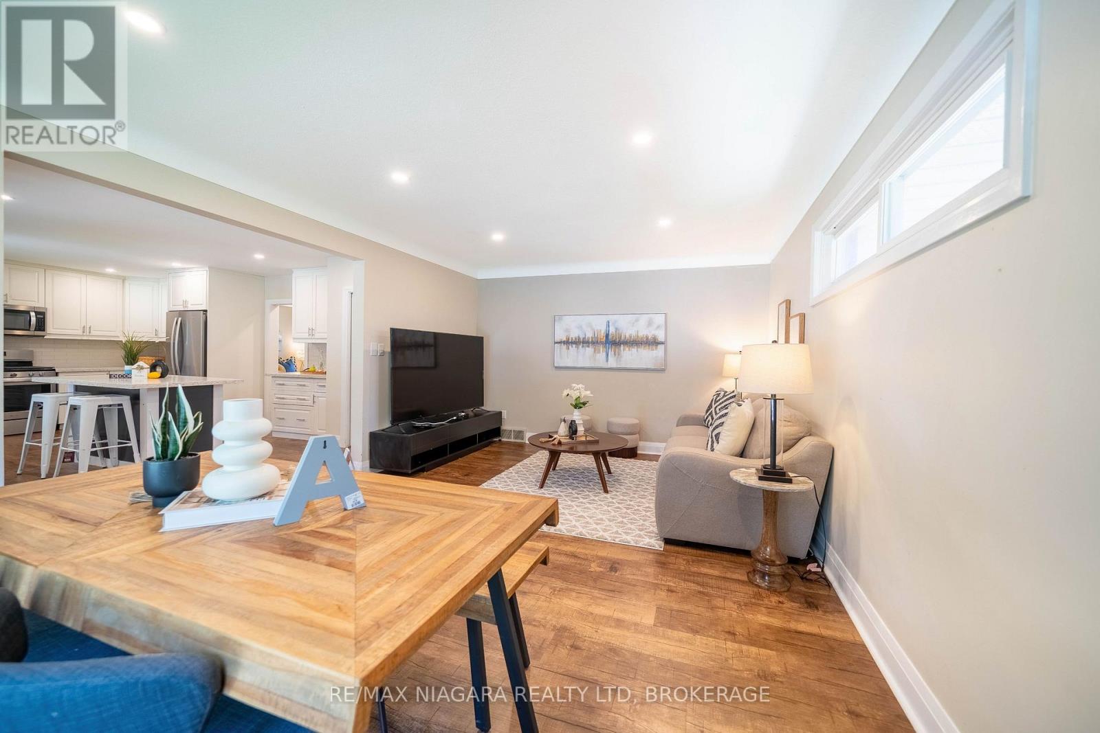 15 SPRINGBANK DRIVE - Image 16